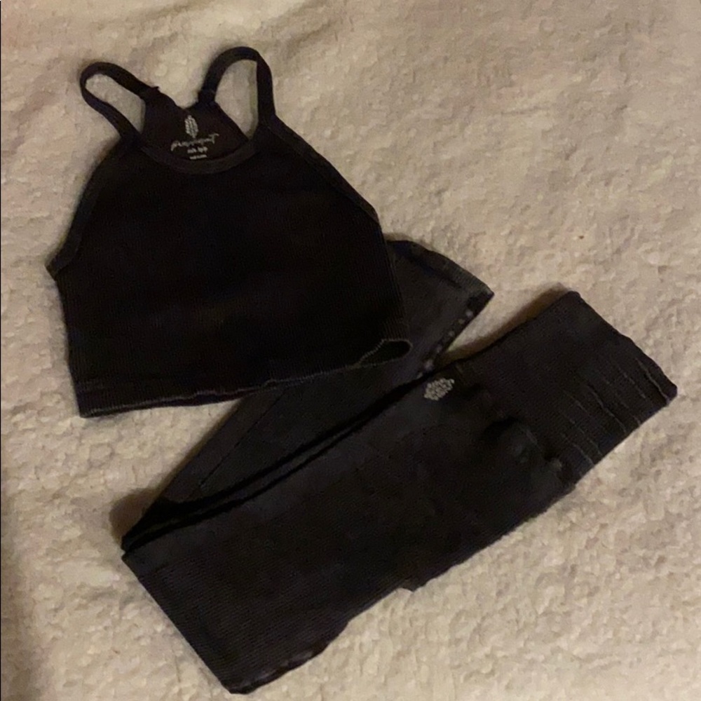 🌺free people High waist ribbed happiness run set